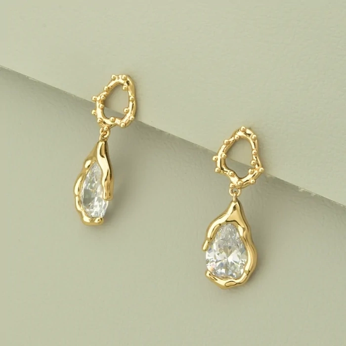 Фіаніт: Чарівний блиск і розкіш доступна кожному